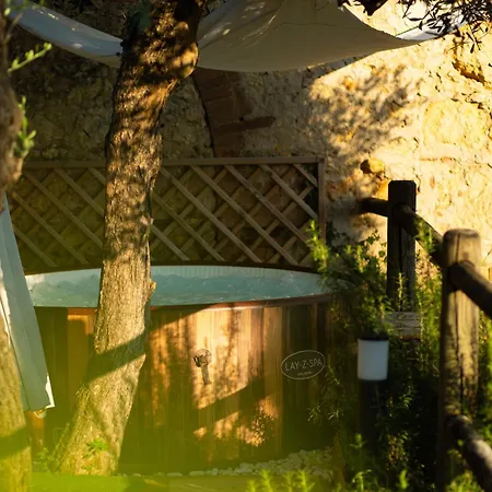 Vivaia Trendy Rural Apartment Poggibonsi